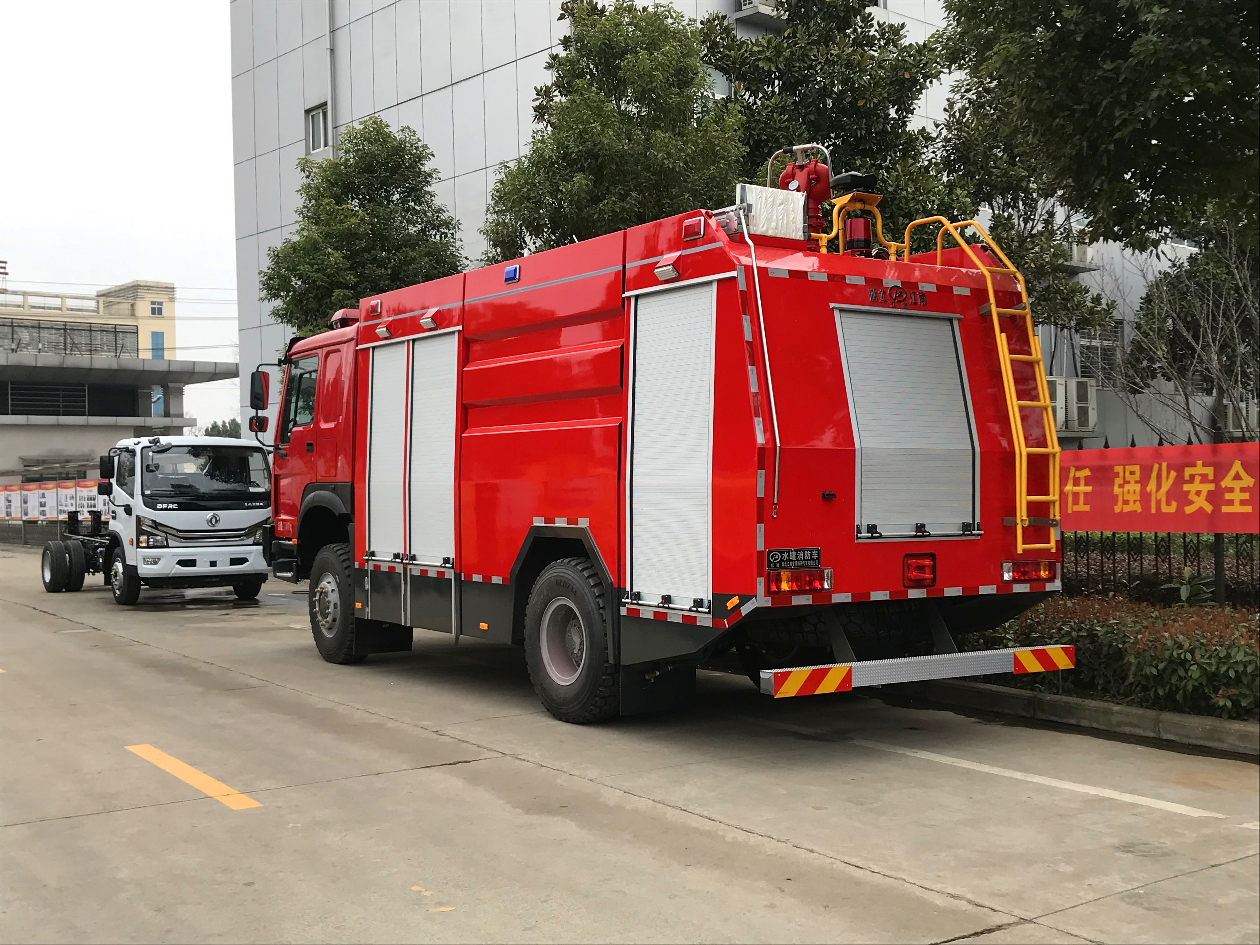 �����������6��ɭ������܇